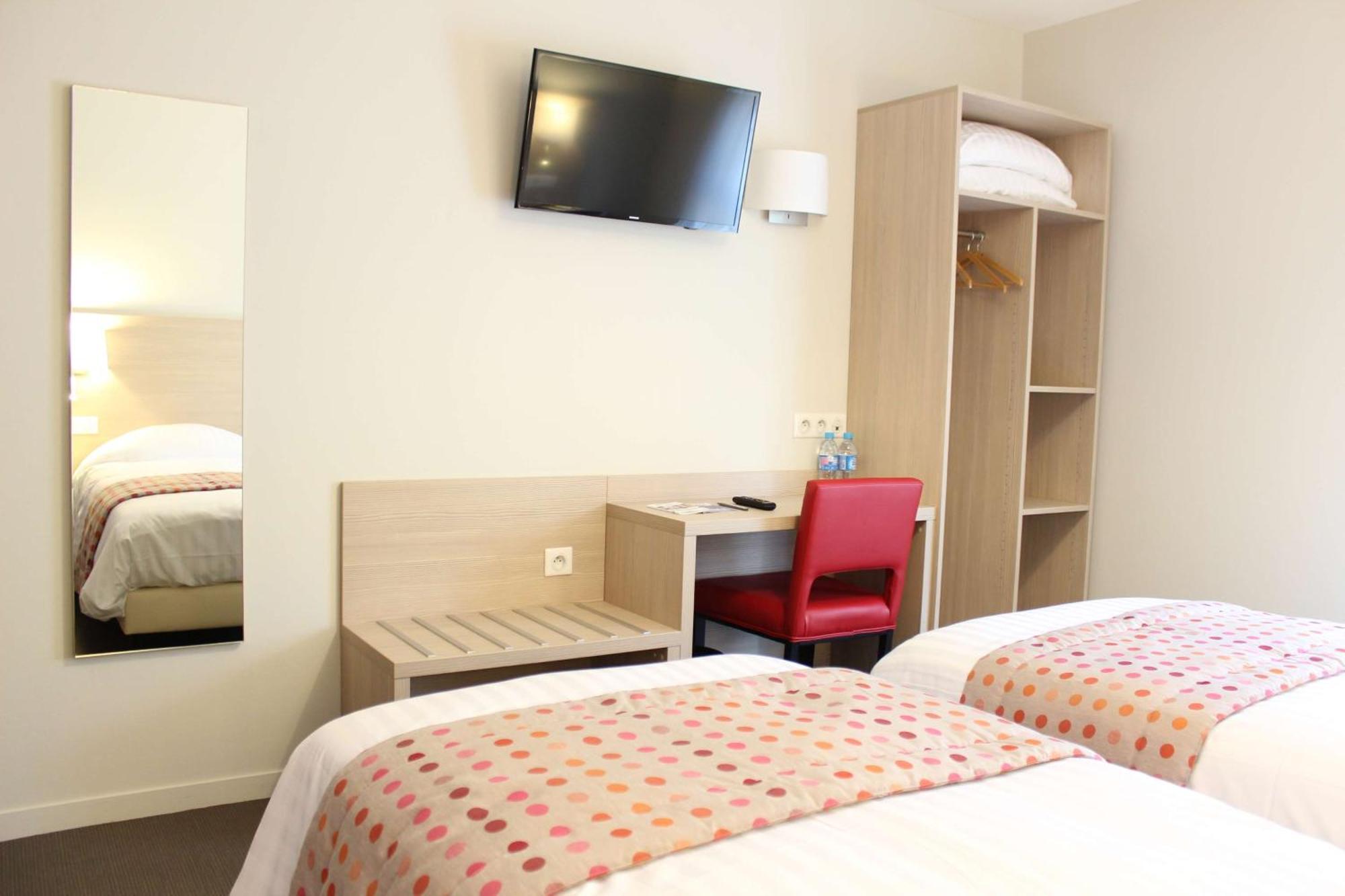 Brit Hotel Brive La Gaillarde - Restaurant La Limousine Malemort Ngoại thất bức ảnh