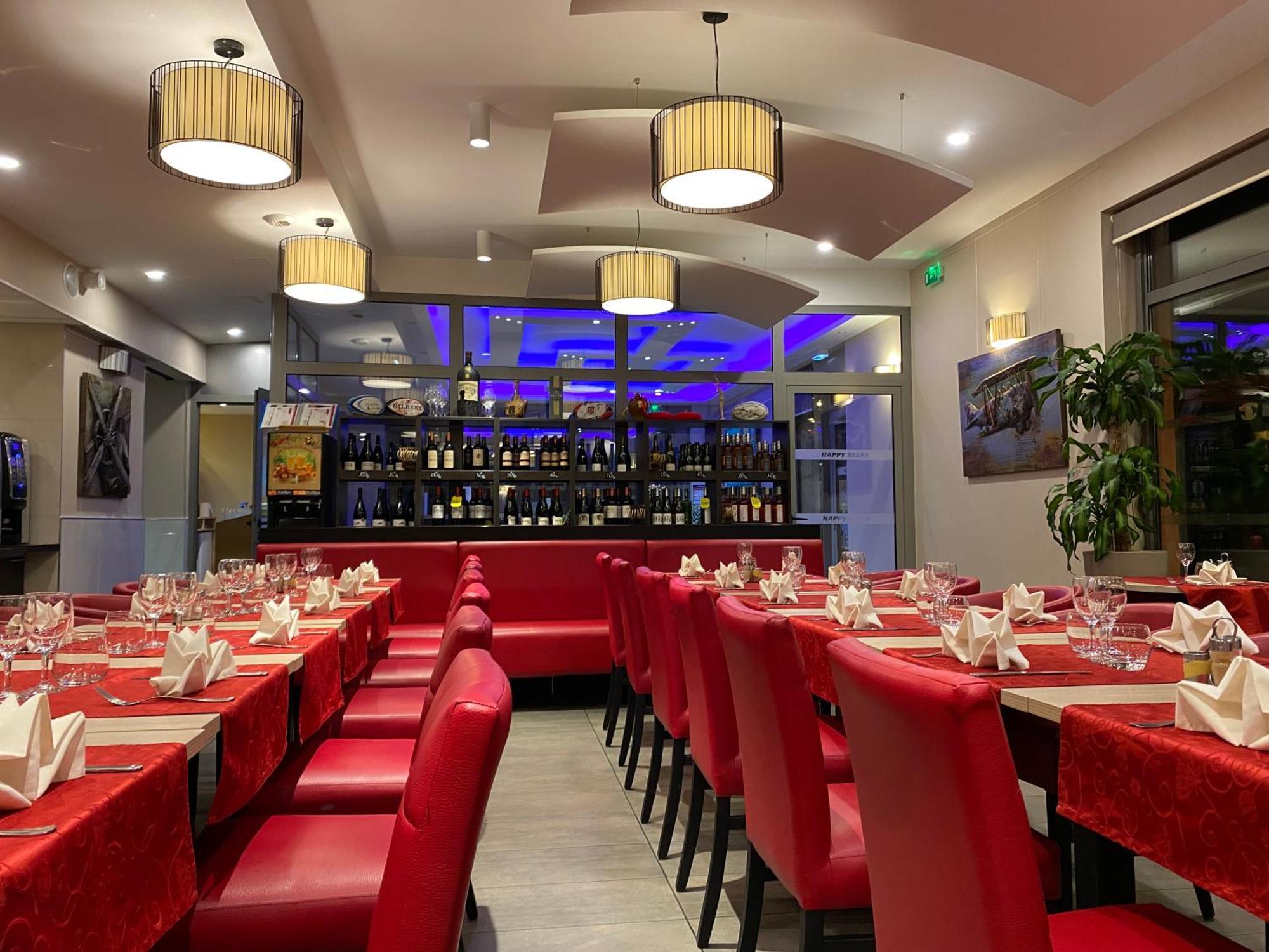 Brit Hotel Brive La Gaillarde - Restaurant La Limousine Malemort Ngoại thất bức ảnh