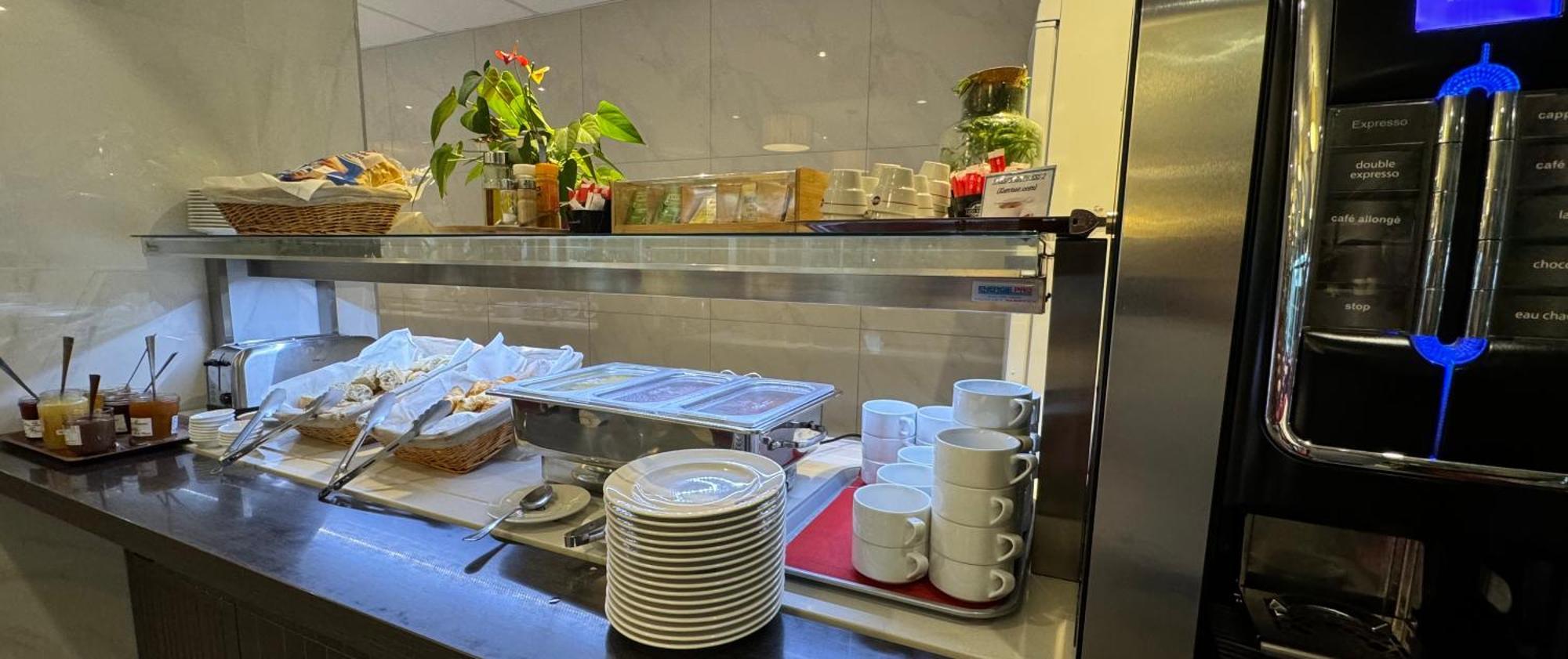 Brit Hotel Brive La Gaillarde - Restaurant La Limousine Malemort Ngoại thất bức ảnh
