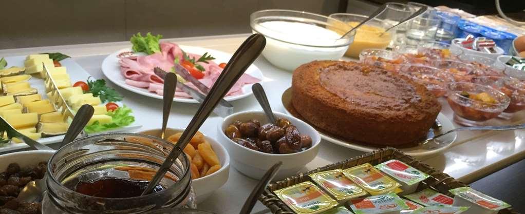 Brit Hotel Brive La Gaillarde - Restaurant La Limousine Malemort Nhà hàng bức ảnh