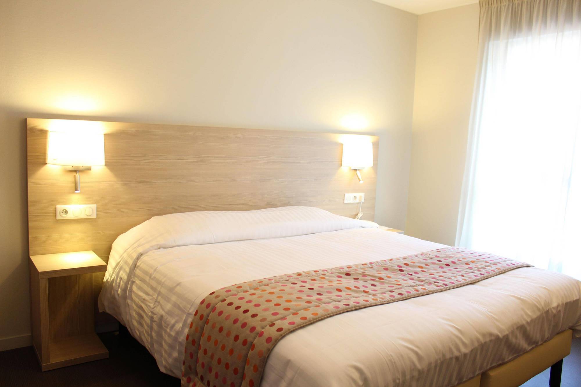 Brit Hotel Brive La Gaillarde - Restaurant La Limousine Malemort Ngoại thất bức ảnh